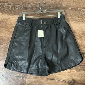 Free people Womens black faux leather button fly high waist shorts 6 NWT